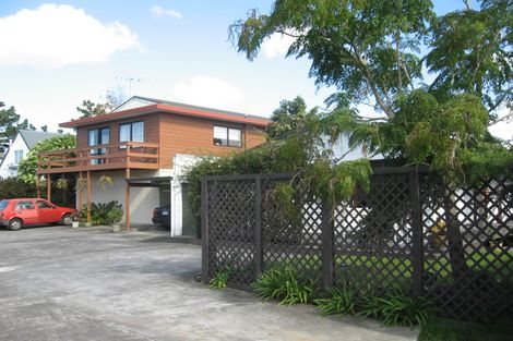 Photo of property in 1/44 De Quincey Terrace, Highland Park, Auckland, 2010