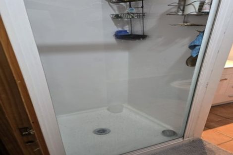 Photo of property in 9 Charles Prevost Drive, The Gardens, Auckland, 2105