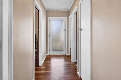 Photo of property in 8 Pacey Avenue, Hawera, 4610