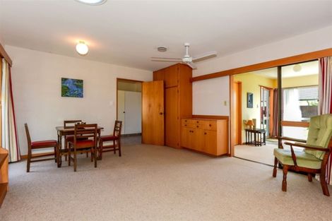 Photo of property in 1/121 Wilsons Road, Saint Martins, Christchurch, 8022