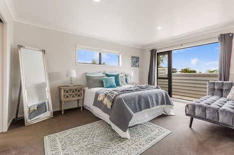 Photo of property in 7 Landmark Drive, Te Atatu Peninsula, Auckland, 0610