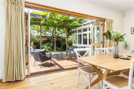 Photo of property in 16 Massey Crescent, St Albans, Christchurch, 8014