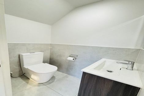 Photo of property in 2/2 Smiths Avenue, Papakura, 2110