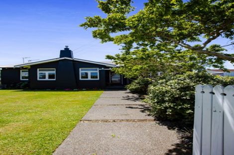 Photo of property in 187 Brooklands Road, Vogeltown, New Plymouth, 4310