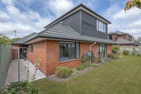 Photo of property in 1/16 Wentworth Street, Ilam, Christchurch, 8041