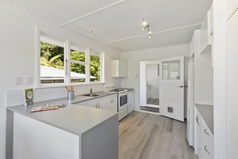 Photo of property in 47 Bird Grove, Stokes Valley, Lower Hutt, 5019