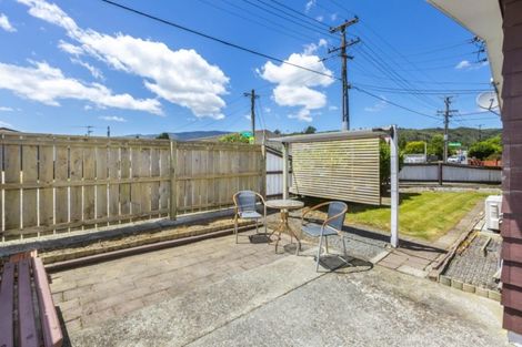 Photo of property in 67c Kowhai Avenue, Ebdentown, Upper Hutt, 5018