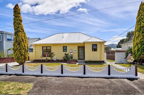 Photo of property in 33 Haig Street, Waterloo, Lower Hutt, 5011