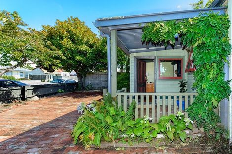 Photo of property in 437 Ferry Road, Woolston, Christchurch, 8023