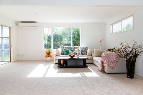 Photo of property in 68 Willis Road, Papakura, 2110