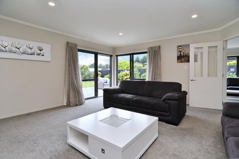 Photo of property in 3 Orewa Close, Parklands, Christchurch, 8083