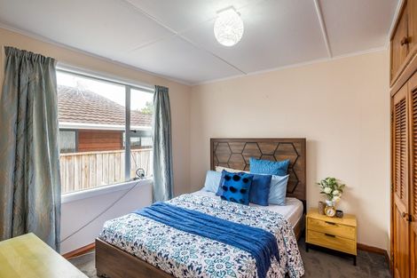 Photo of property in 2/147 Stokes Valley, Stokes Valley, Lower Hutt, 5019