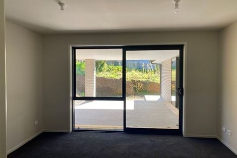 Photo of property in 21 Paritutu Road, Spotswood, New Plymouth, 4310