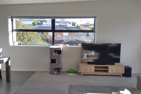 Photo of property in 82 Karamea Street, Whalers Gate, New Plymouth, 4310