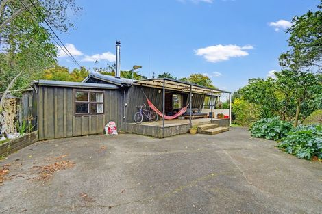 Photo of property in 1913 Paparoa Valley Road, Paparoa, 0571