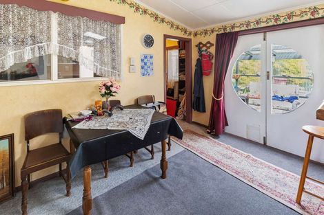 Photo of property in 17 Ormond Street, Woodville, 4920