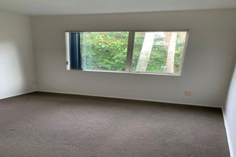Photo of property in 5 St Thomas More Lane, Glenfield, Auckland, 0629