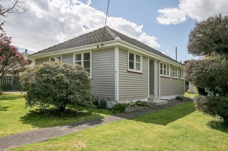 Photo of property in 3 Papawai Road, Greytown, 5712