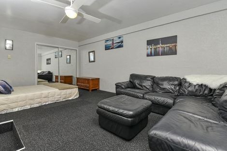 Photo of property in 26 Macnay Way, Murrays Bay, Auckland, 0630