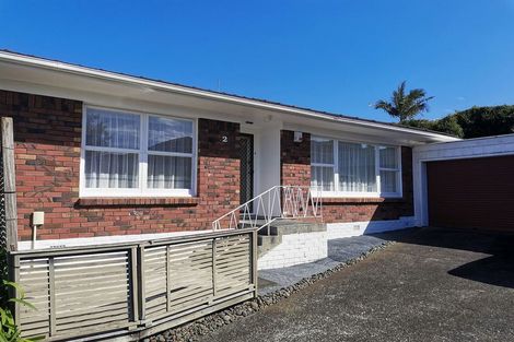 Photo of property in 2/51 Evelyn Place, Hillcrest, Auckland, 0627