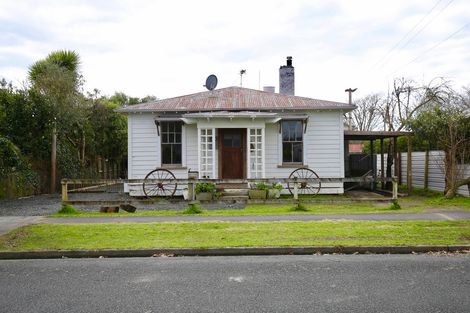 Photo of property in 15 Makomako Street, Frankton, Hamilton, 3204