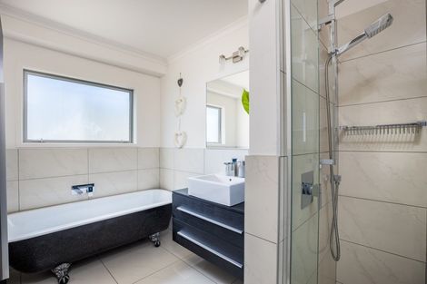 Photo of property in 794 Otaraoa Road, Tikorangi, Waitara, 4383