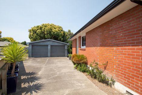 Photo of property in 8 Austin Place, Awapuni, Palmerston North, 4412