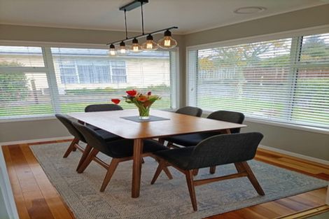 Photo of property in 42 Turville Crescent, Newlands, Wellington, 6037