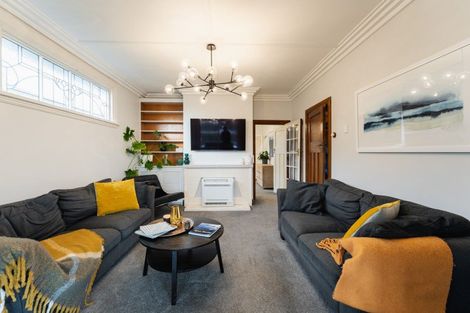 Photo of property in 19 Mornington Road, Balaclava, Dunedin, 9011