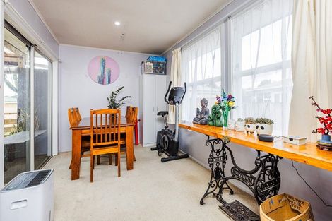 Photo of property in 55 Tatariki Street, Rosehill, Papakura, 2113