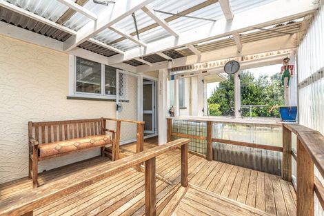 Photo of property in 40 Selwyn Crescent, College Estate, Whanganui, 4500