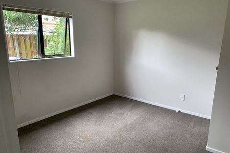 Photo of property in 53 Universal Drive, Henderson, Auckland, 0610