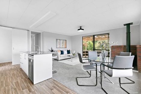 Photo of property in 9 Elizabeth Drive, West Harbour, Auckland, 0618