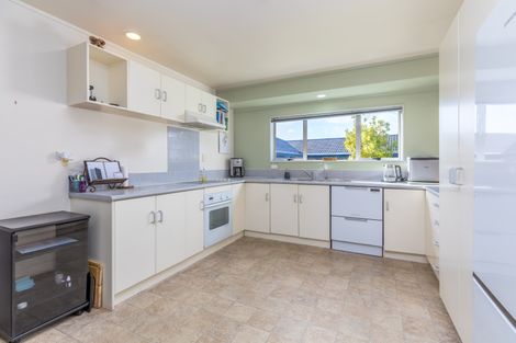 Photo of property in 19 Brookvale Park, Stanmore Bay, Whangaparaoa, 0932