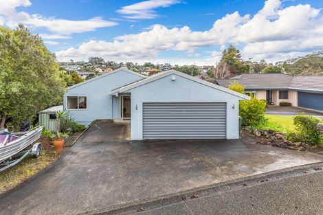 Photo of property in 19 Brookvale Park, Stanmore Bay, Whangaparaoa, 0932