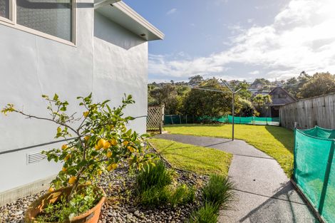 Photo of property in 19 Brookvale Park, Stanmore Bay, Whangaparaoa, 0932
