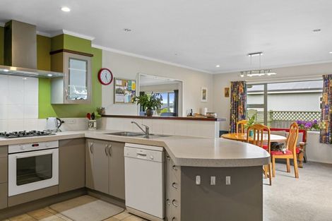 Photo of property in 95 Grace Crescent, Richmond Heights, Taupo, 3330
