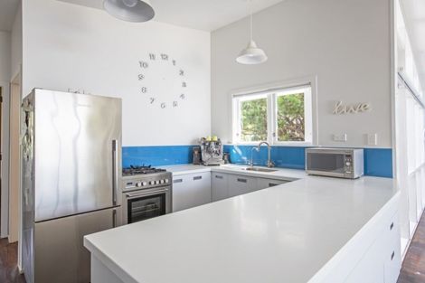 Photo of property in 81 Blue Pacific Parade, Riversdale Beach, Masterton, 5872