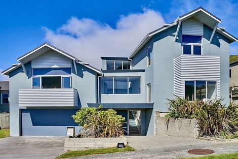 Photo of property in 53 Waverton Terrace, Churton Park, Wellington, 6037
