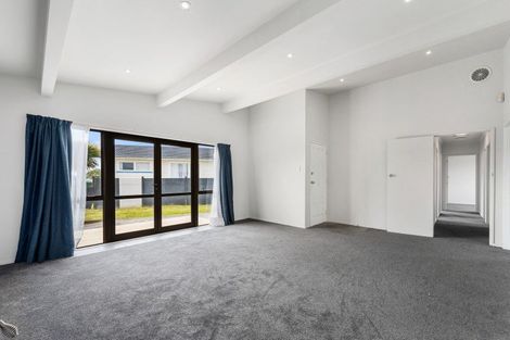 Photo of property in 9 Karamea Crescent, Kelvin Grove, Palmerston North, 4414