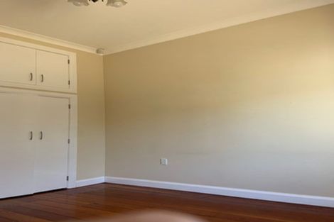 Photo of property in 26 Derwent Street, Island Bay, Wellington, 6023