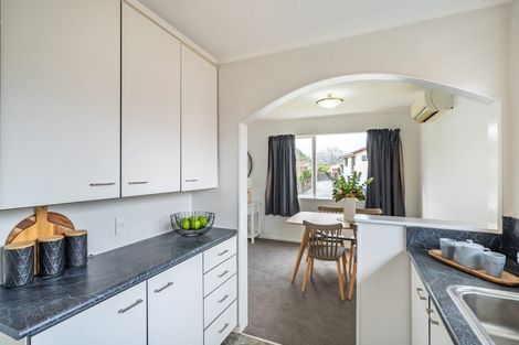 Photo of property in 37 Tacoma Drive, Totara Park, Upper Hutt, 5018