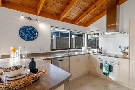 Photo of property in 45 North West Anchorage, Omaha, 0986