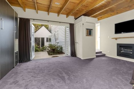 Photo of property in 16a Fenwick Avenue, Milford, Auckland, 0620