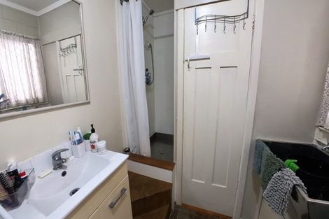 Photo of property in 14 Mickle Street, Te Atatu South, Auckland, 0610