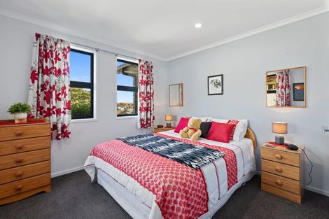 Photo of property in 32 Riddington Rise, Ohauiti, Tauranga, 3112