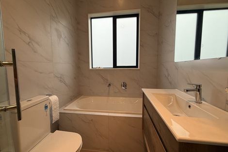 Photo of property in 6 Whenuateitei Crescent, Stanmore Bay, Whangaparaoa, 0932