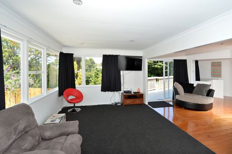 Photo of property in 8 Memorial Drive, Parahaki, Whangarei, 0112
