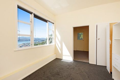 Photo of property in 32 Newport Terrace, Seatoun, Wellington, 6022