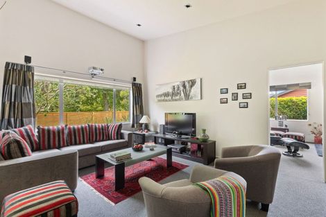 Photo of property in 58d Gilbert Street, New Plymouth, 4310